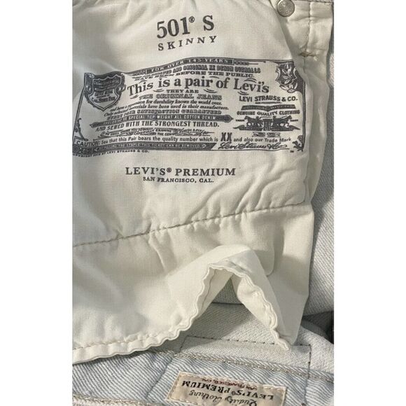 New Levi's 501S Straigt Leg Jeans distressed finish 32x28 ankle - Picture 6 of 6